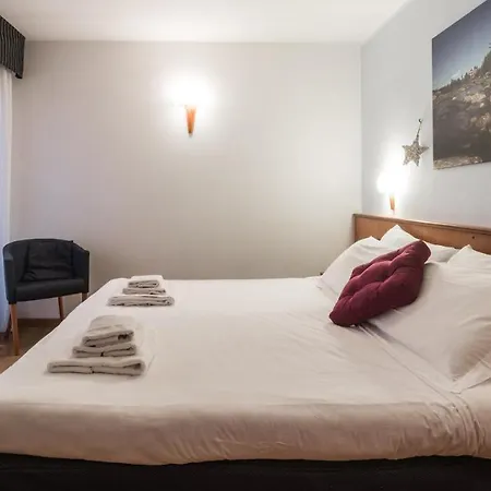 Pizzo Scalino Hotel 4*