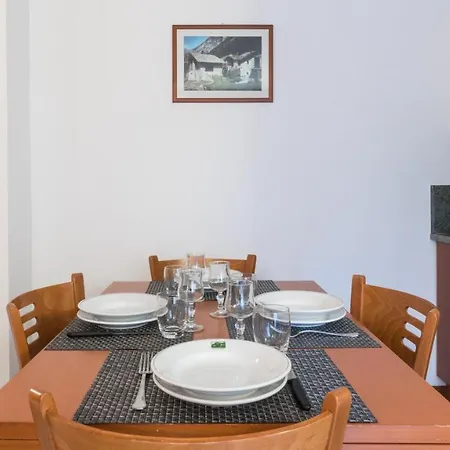 Pizzo Scalino Hotel 4*