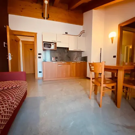 Hotel Pizzo Scalino Premolo