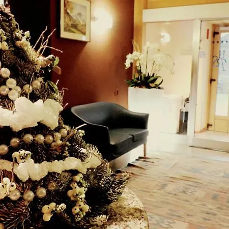 Otel Pizzo Scalino 4*