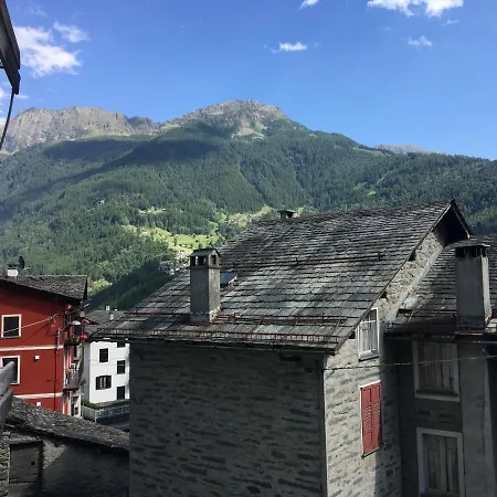 Pizzo Scalino Hotel 4*