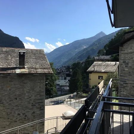 Pizzo Scalino Chiesa in Valmalenco